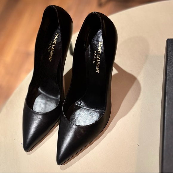 YVES SAINT LAURENT PARIS 105 Pumps CLASSIC Black Seta Calf YSL 39.5 w/Box & Bag - Picture 5 of 14